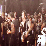 trannygates:  Almost Easy Live → Warped Tour 2007  