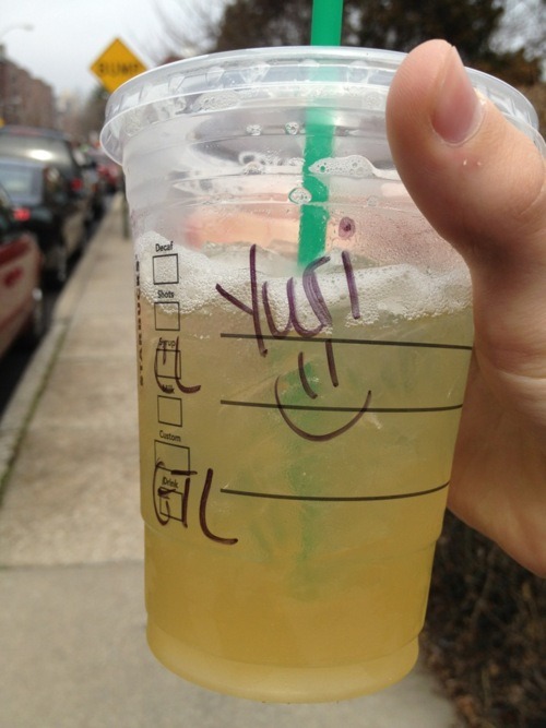 snoopdong:  Hi Starbucks just give me a green tea lemonade  Okay no Starbucks my