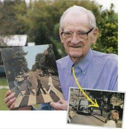 markmejia:  lavendrblonde:  absolutely amazing. the man who photobombed the most iconic photo in the history of forever.  