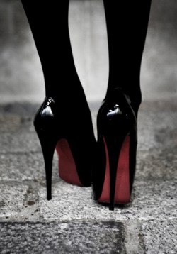 sen5uality:  arharley:  sen5uality:  I want those shoes! Xx s5  Put them on your wish list  Dear Santa…..(I have been a VERY good girl) ;)Xx s5  Are you going to leave them on when your bad !!??