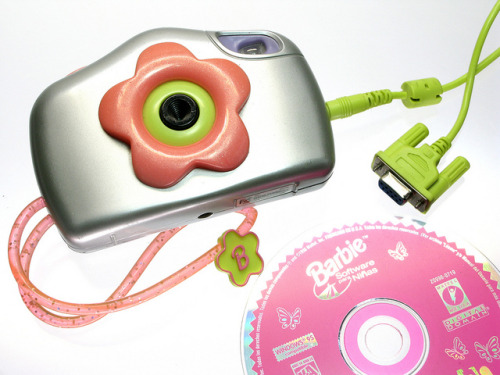 chubbybritneyspears:Barbie Photo Designer Digital Camera  The early stages of my computer addiction.