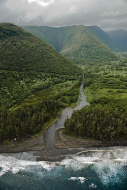 tupac:  Waipio Valley, Hawaii 