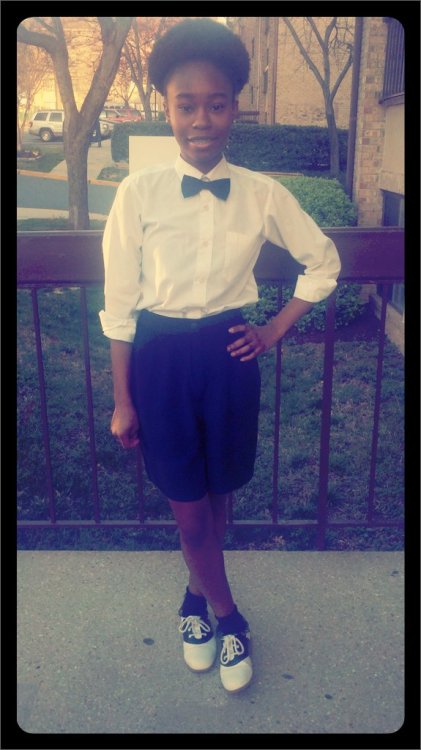 notesonascandal: Tee dressed as Janel Monae for Celebrity Day at her school today. (Taken with picp