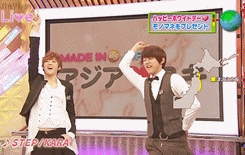 carlsmay:  Dongvin dancing to STEP. Kevin is enjoying while baby Dongho is still