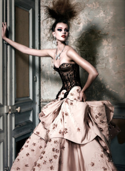 thegothcat:  Christian Dior Haute Couture