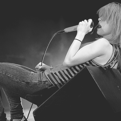 PARAMORE MORE KRISTEN