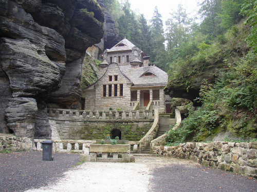 Beautiful house in Bohemian Switzerland National Park near Hřensko, Czech Republic (by Maci ).
