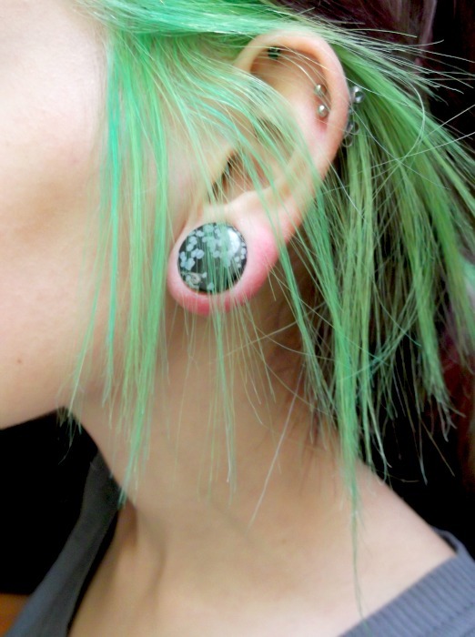 rotten-envy:  ✞✞ Follow and i’ll buy you a unicorn ✞✞