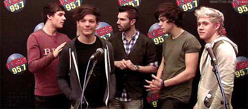   so i’ve decided that.. Paul is the mom  Liam is the dad  Niall is the annoying