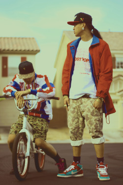 ispeakforboys:  http://ispeakforboys.tumblr.com// ✞ Check out my DOPE blog!! 