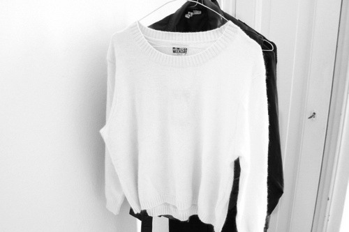 vagueism:  goldenchane-l:  blanq-noirette:  ≈ B&W | Insta | BLOG | Rosy ≈   B&W BLK × WHT