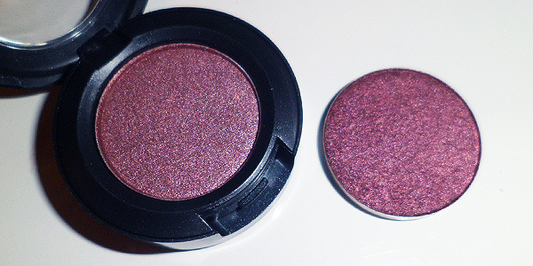 mac cosmetics paint pot in cool pink