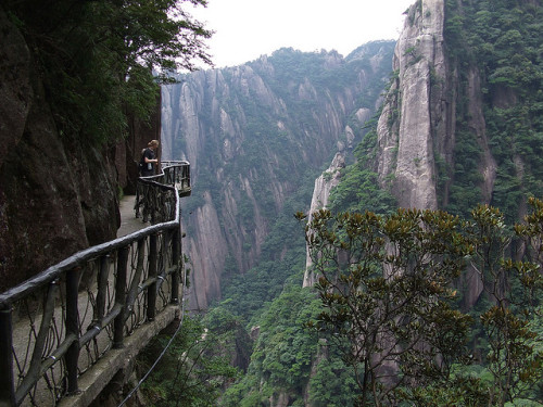 Sanqing mountain in Jiangxi province, China (by jshansen).