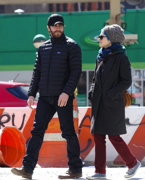 voguefemme:  hollywoodbulletin:  Jake Gyllenhaal signals the paps to cut it out while walking around downtown Manhattan on Wednesday, March 14. The actor was also seen out and about with a female friend over the weekend in the city.  SCUSE ME.  I was