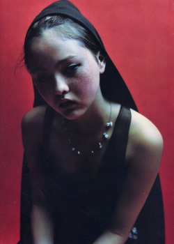 horreure:  Turn The Dark On, Devon Aoki by Mario Sorrenti for The Face, October 1996 