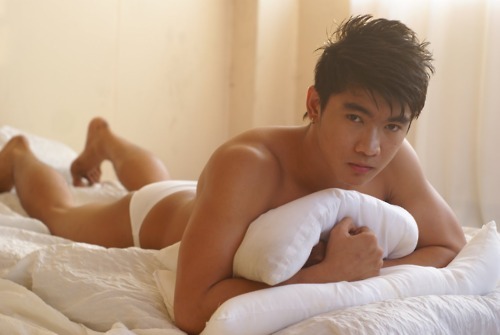 iloveasianmen:  Asian Guy in Bed  i love asian in bed&hellip;. esp. cuddling&hellip;