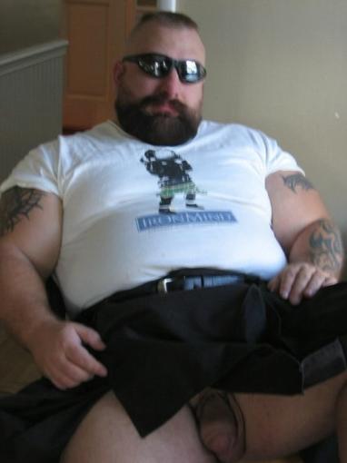 thestubbycubby:  anonbear:  Dozer a.k.a. Scott   3/3 some pix were taken by MICHIO