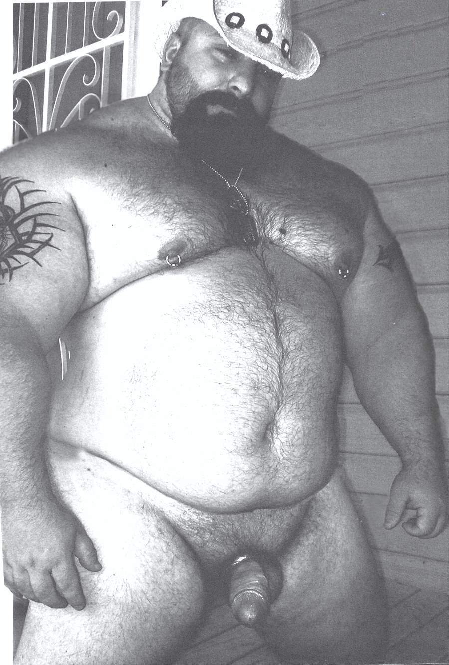 thestubbycubby:  anonbear:  Dozer a.k.a. Scott   3/3 some pix were taken by MICHIO