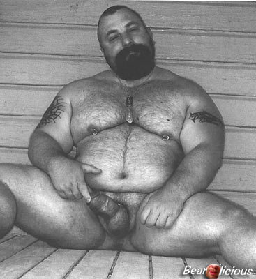 thestubbycubby:  anonbear:  Dozer a.k.a. Scott   3/3 some pix were taken by MICHIO