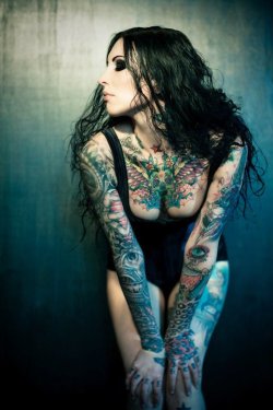 fastrulo:  tattoo 114 - Makani Terror #tattoos