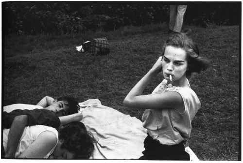 she-dances-alone:Brows by Bruce Davidson This was Davidson’s 1959 project of a Brooklyn teenag