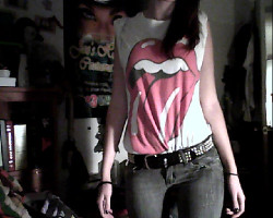 missyred:  outfit i wore today ^_^ i didnt