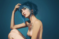 Extreme Tattoos und Piercings bei Frauen