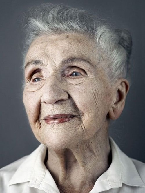 100 Years Old Photographer Karsten Thormaehlen portrayed people who are 100 years old and are still 