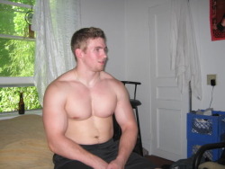 brohunter:  beefybruin:  ruggerdan:  campusbeef: