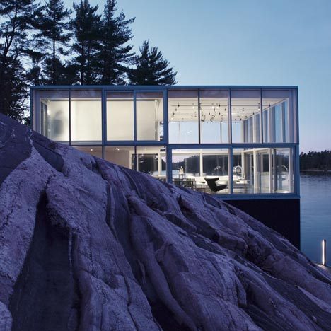 senojp:  Photographers Studio over a boat house on Stoney Lakegh3 architecturehttp://www.gh3.ca/