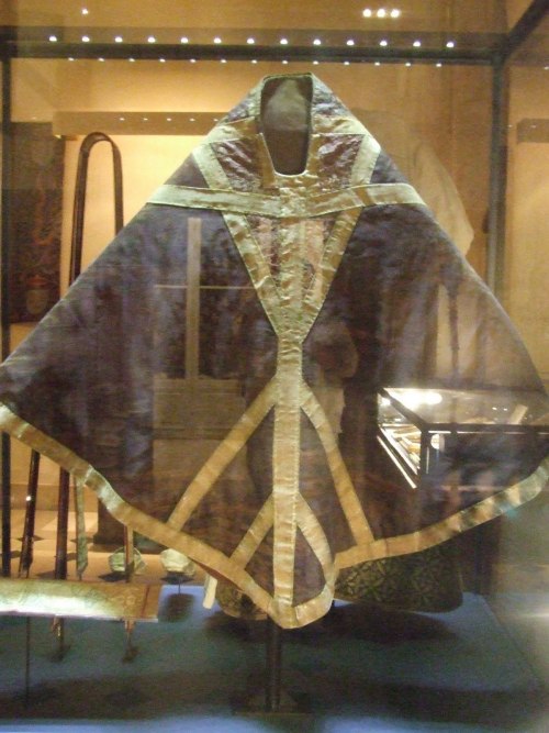 Chasuble of St Thomas Becket preserved in the treasury of the Cathedral of Sens, France.image by Por