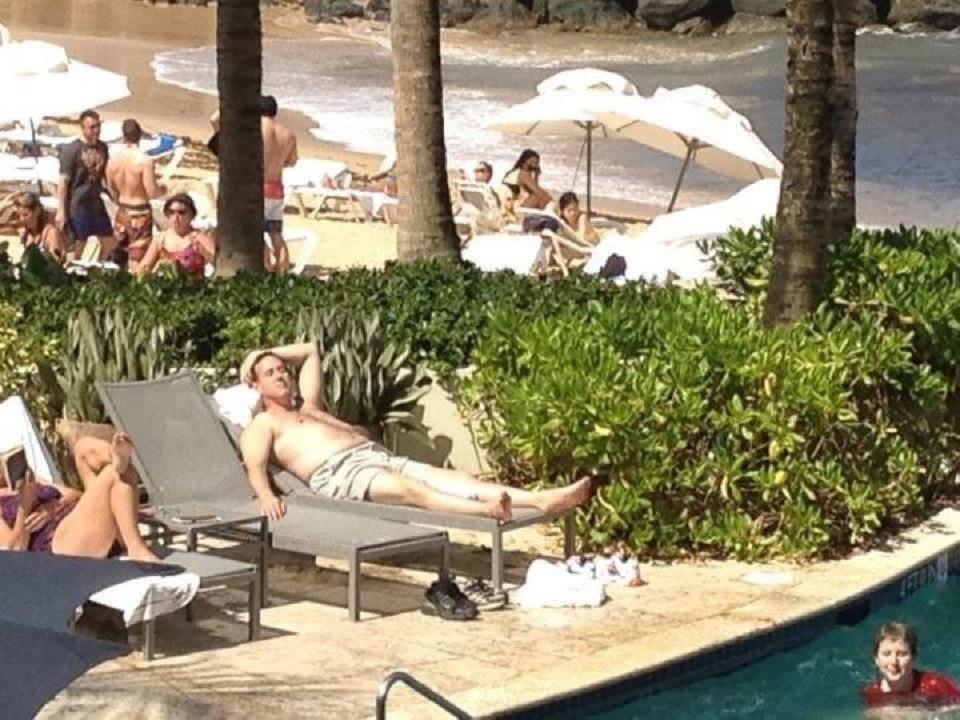 thedailywhat:
“ Topless Photo of the Day: GOP presidential candidate Rick Santorum took some time off from making English a pre-condition for Puerto Rican statehood to enjoy some shirtless sun by the pool at a local resort.
Asked about the candid...