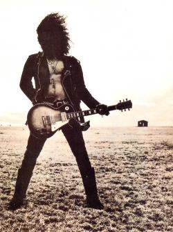 The sexiest photos of Slash & then some.