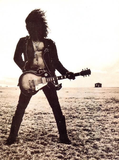 The sexiest photos of Slash & then some. adult photos