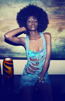 gofro:  browngurl:  herieth lets loose…   gofro.tumblr.comyoutube.com/user/itsagoonthefro  