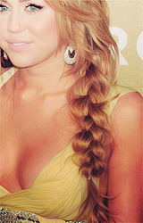  hair porn → miley cyrus {events}     Actually in love with her hair