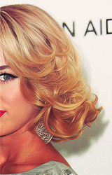  hair porn → miley cyrus {events}     Actually in love with her hair