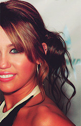  hair porn → miley cyrus {events}     Actually in love with her hair