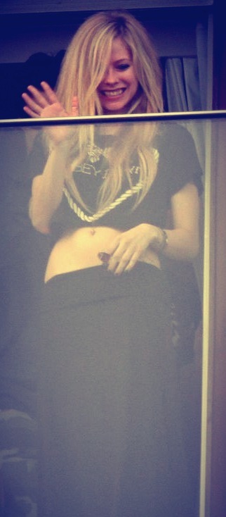 uma-black-star:  Avril Lavigne no Brasil.  