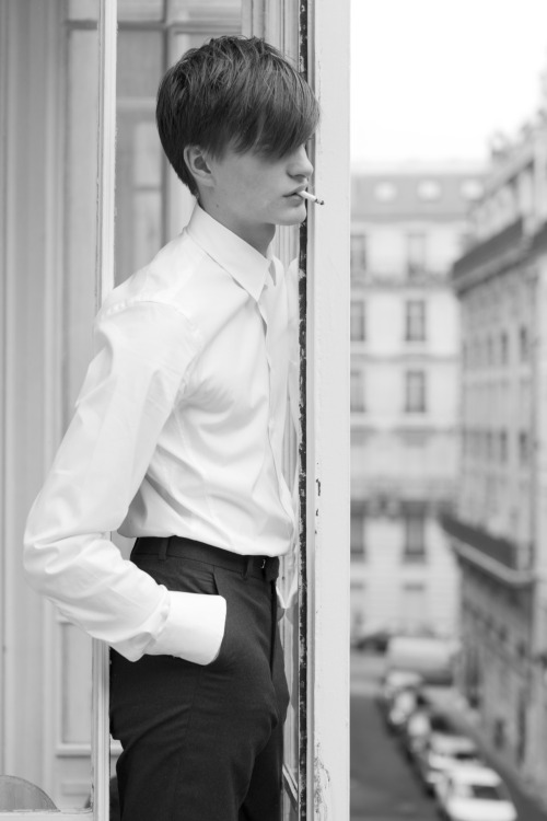 strangeforeignbeauty:  Robert Laby photographed by Baptiste Faure & Tim Grenard | OUD 3.36.1 Fall/Winter 2012/13 [ b&w ] 