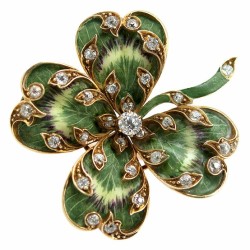 ornamentedbeing:  Four Leaf Clover pin, enamel