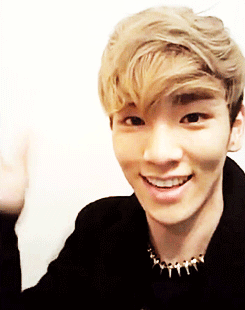 temple-one:  GAHHHHH! OHMIGOSH HE’S SO CUTE! JUST JKADLFJKf;iFIGUWGYE;IIIIIIIILUV