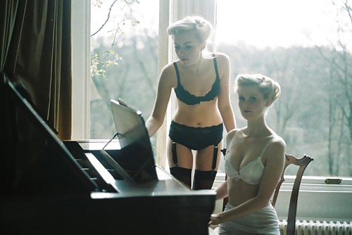 lesbilicious:  Lucie found it a little strange that her new piano teacher insisted that they undertook the lesson in their underwear. She said that it helped ‘free the spirit’. It certainly provided a bit of a distraction for Lucie and her eyes kept