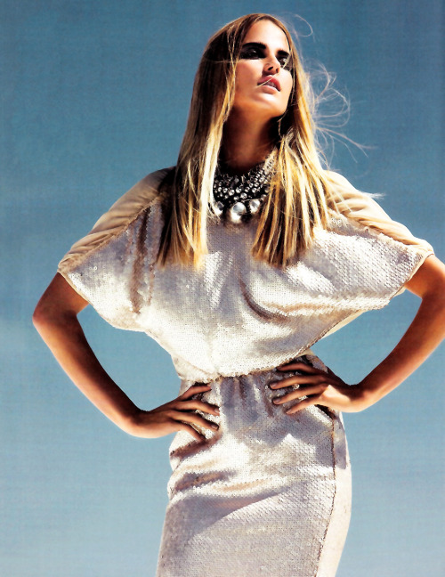 Shannan Click by Patrick Demarchelier for Allure US (June 2009) Editorial: Flash Points Dress: Thako