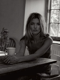 Daw-N:  Lana-Michelle:  Girl On Top, Kate Moss By Venetia Scott For Dazed &Amp;Amp;