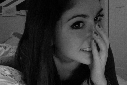zzoar:  fluux:  need better things to do with my life at 12:30 on a school night  fshjfkshdjk pretty princess o mah lawd 