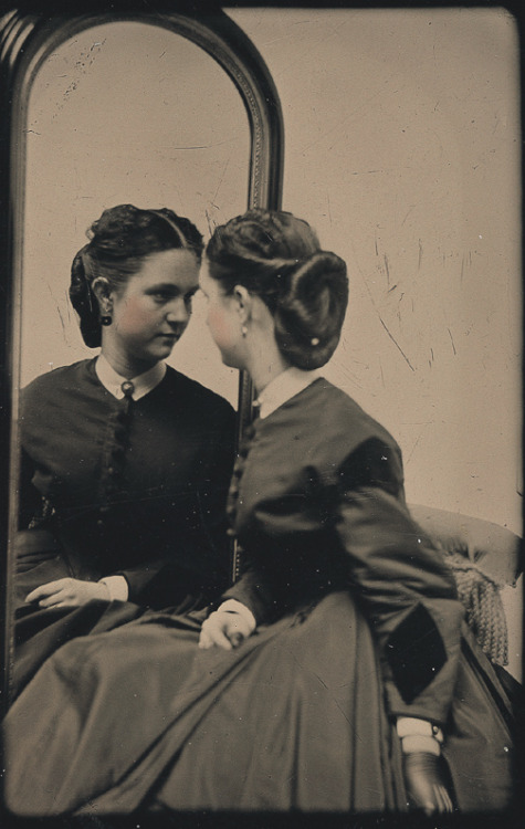 tuesday-johnson: ca. 1870, [daguerreotype portrait of a woman looking into mirror] via the George Ea