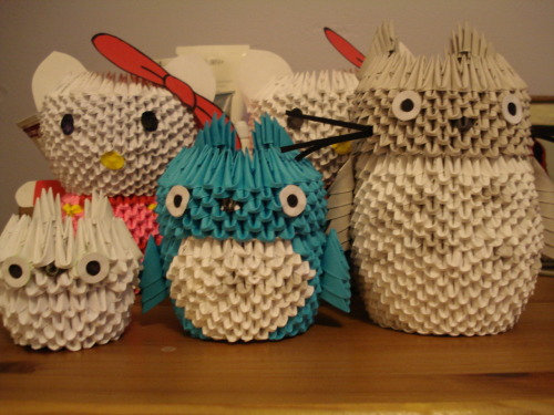 infernal-fleshcage:  Totoro, Chu Totoro, and Chibi Totoro 