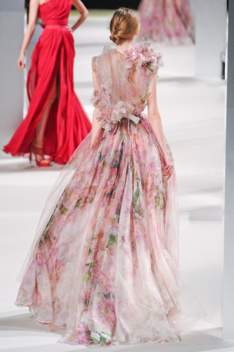 Oooooh. Like a lovely garden in the springtime. So feminine. sundaymorningbikerides:  heartbeatoz:  