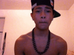 vbeeezy:  asfdsgdsagvjds He’s soo cute